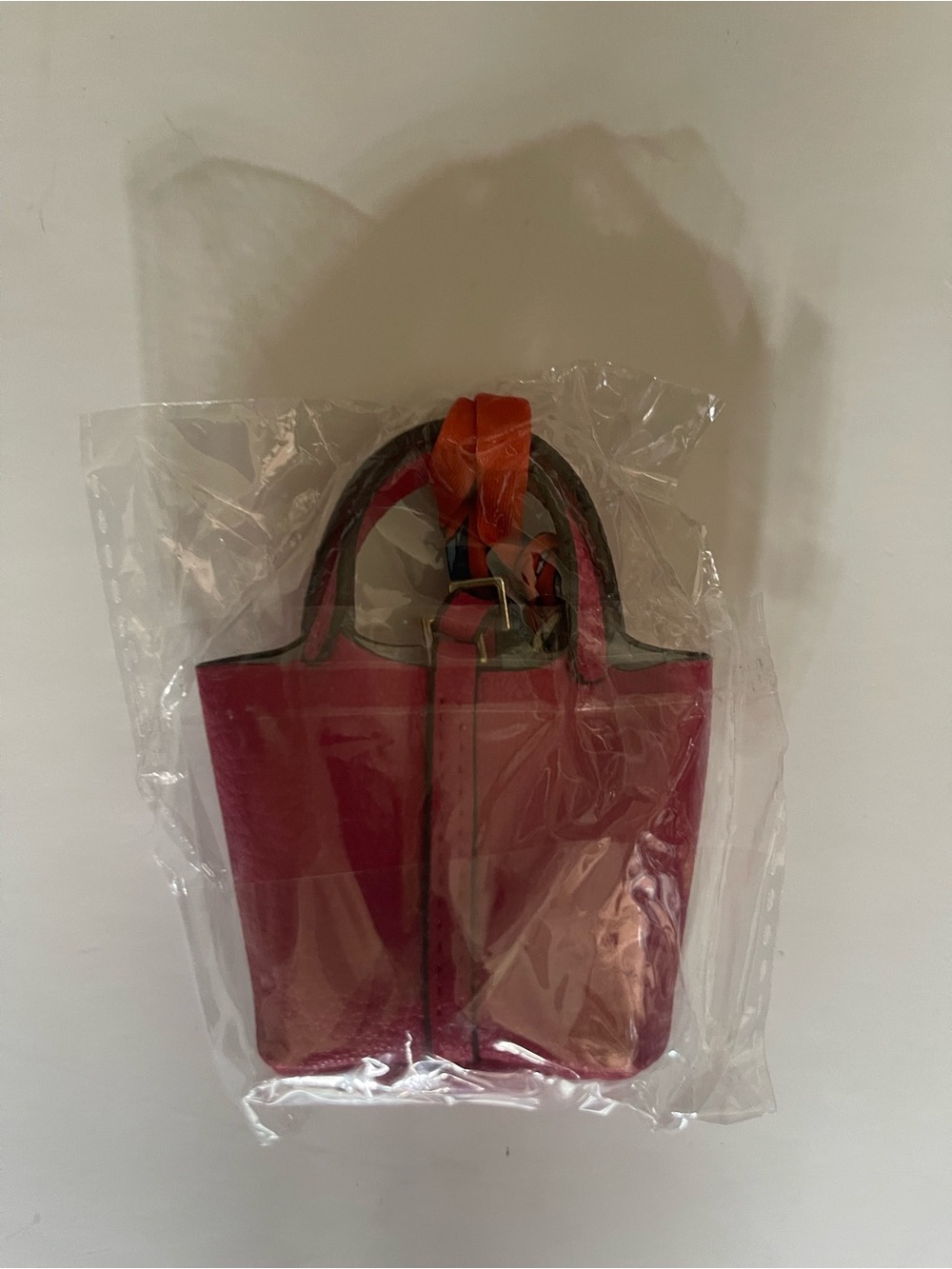 Bag Charm various colors. Please select the color you want.
